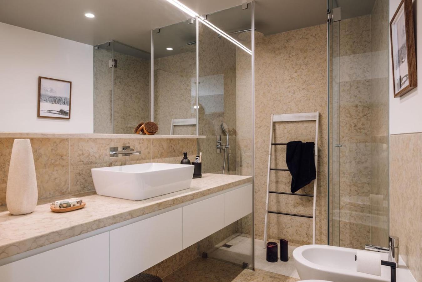Espot - 2 Bedrooms In Graca Apartment *
